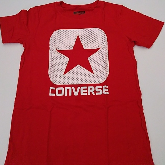 red converse t shirt